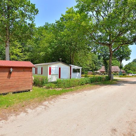 Camping Etang de la Vallée Combreux Exterior foto
